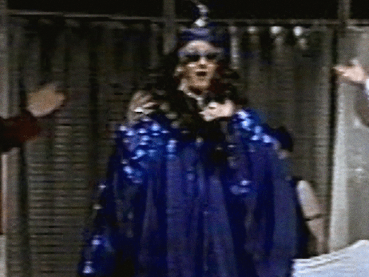 DRAGONA FORMA DE SEGUIR VIVIENDO. SOBRE «EL POLVO», DE NICOLÁS TORCHINSKY